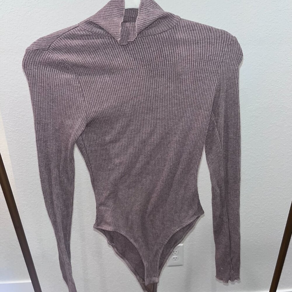 NWOT Free People Women’s Small Bodysuit Long Sleeve Turtle Neck Lilac